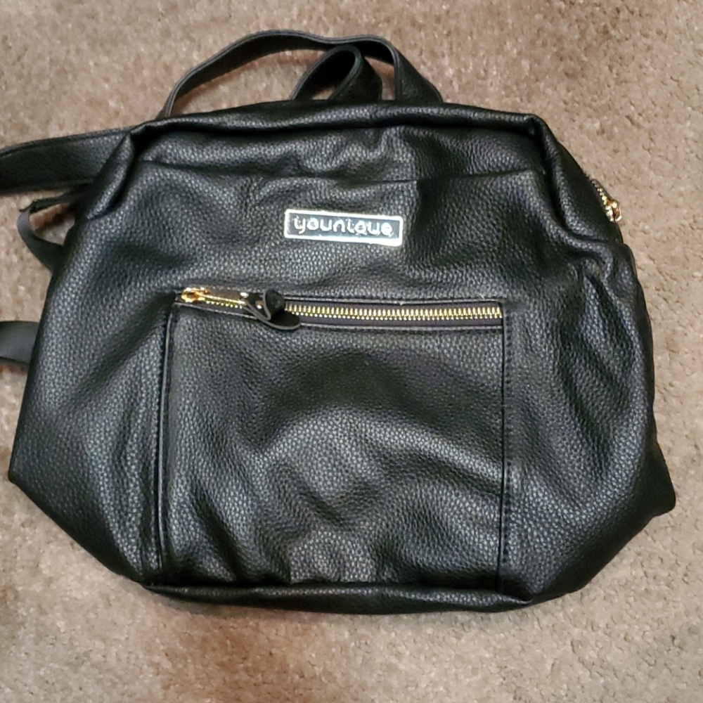Younique  back pack